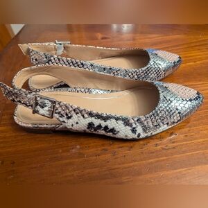 VIONIC Crystal Jade Boa Slingbacks Silver Size 5 NWT Has Bit Of Pink In Pattern